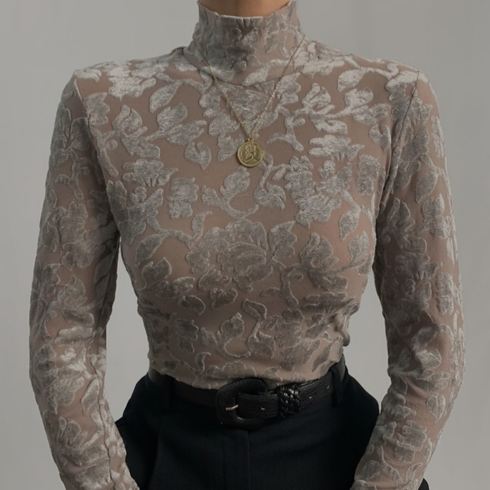 Gray/Taupe Long Sleeved Mock Neck Top